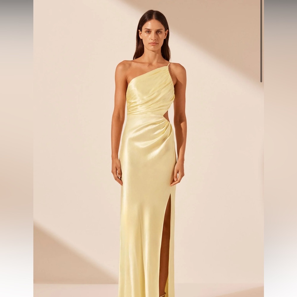 Elegant Yellow One-Shoulder Dress